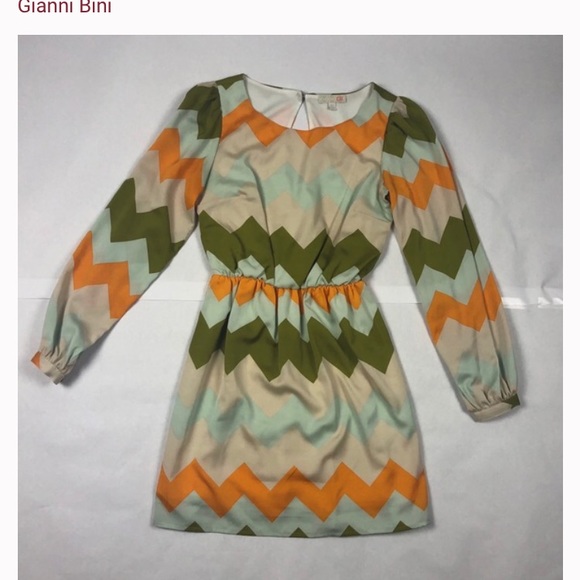 Grab 💼 6 for $20 Gianni bini chevron dress Md LN - Picture 2 of 8